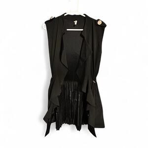 Used Lindi Black Sleeveless Open Front Vest Women’s Size Small Pleated Detail